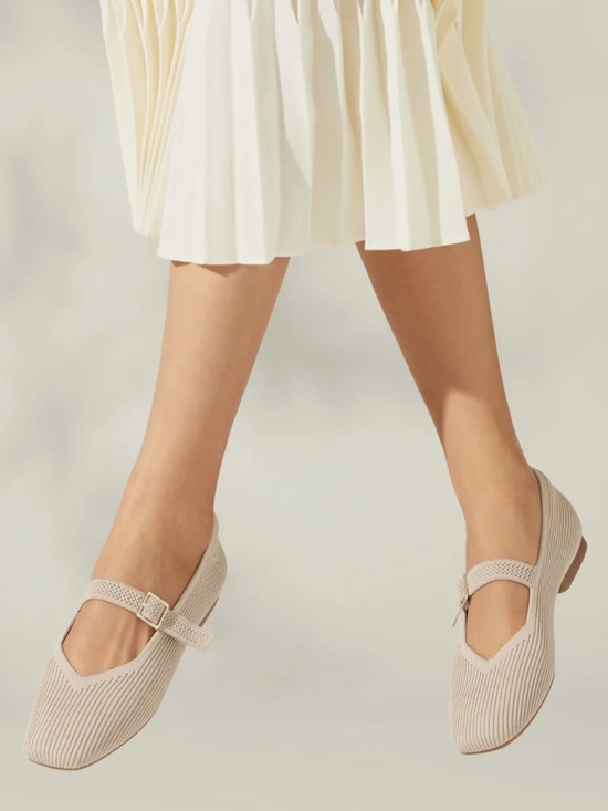 Vivaia Shoes - Vivaia Margot Mary-Jane Square Toe Ballet Flats in Cream Size 39.5